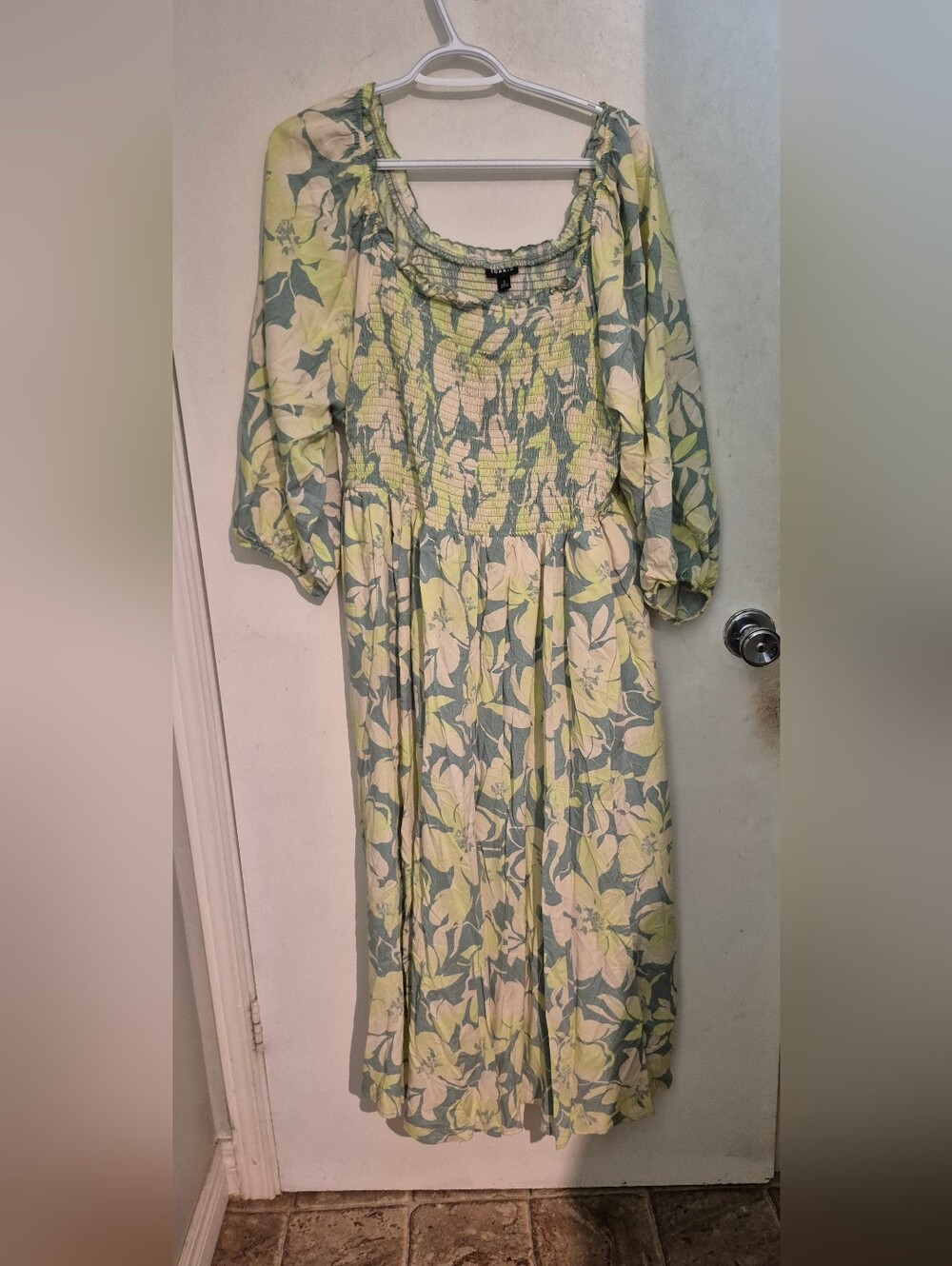 torrid Pastel Green Floral Off-Shoulder Midi Dress Sz.3X NWT - Picture 4 of 9